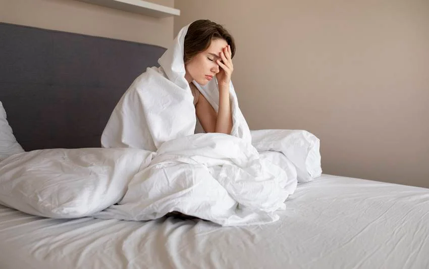 Sleep Tips: थकान के बाद भी नहीं आती नींद? जानिए दिमाग क्यों रहता है एक्टिव और कैसे पाएं गहरी, सुकून भरी नींद