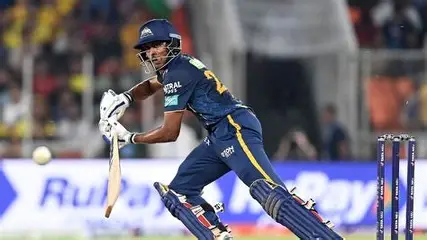 Sai Sudharsan का फिर चला बल्ला, लगातार तीसरे अर्धशतक से IPL 2026 में रनों का बादशाह बना गुजरात स्टार