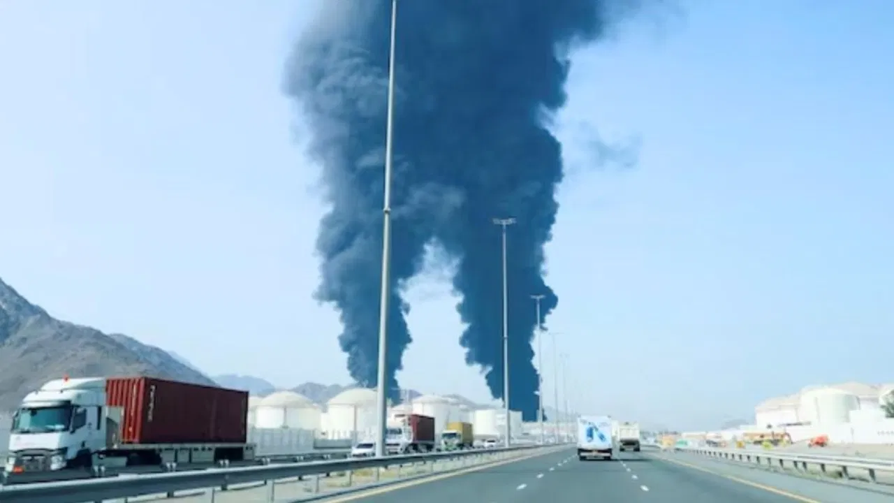 UAE में ईरानी ड्रोन हमला, फुजैराह साइट में आग, मिसाइल अलर्ट और उड़ानें रद्द होने से बढ़ा तनाव